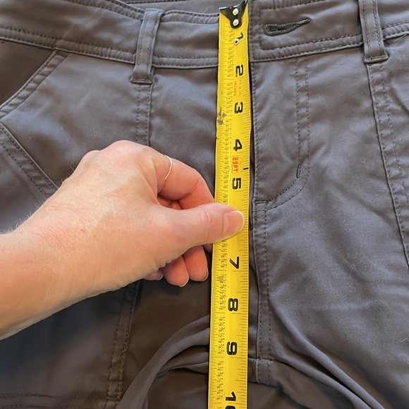Prana Convertable Hiking Gray Pants 10. Excellent condition. Zip off pants. - Picture 11 of 11